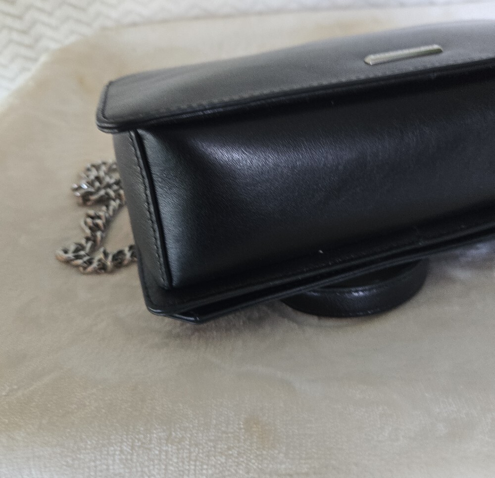 NWT Rebecca Minkoff Black Quilted Leather Crossbody with Silver Chain - Picture 4 of 9